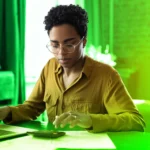 Online savings accounts: Pros, cons, and how to choose the best one